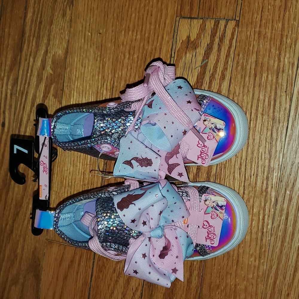 Jo jo siwa shoes size 7